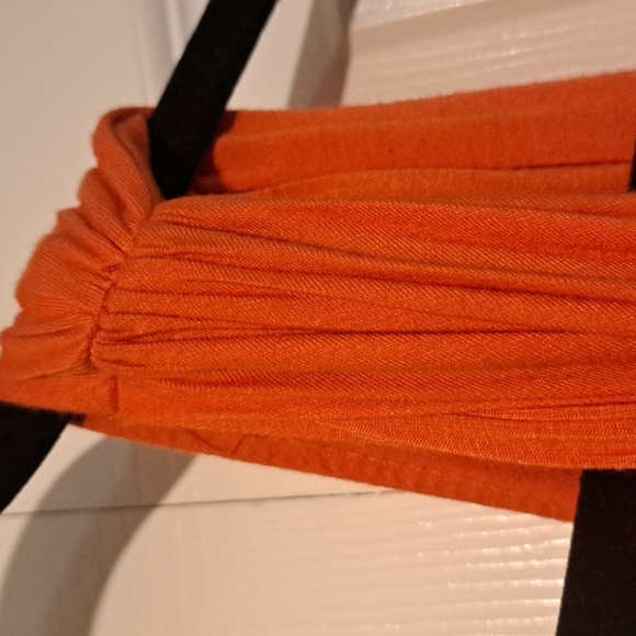 💥Gorgeous One of a kind 🐅 broach orange tight fitted dress Off shoulder Beauty - Picture 6 of 8